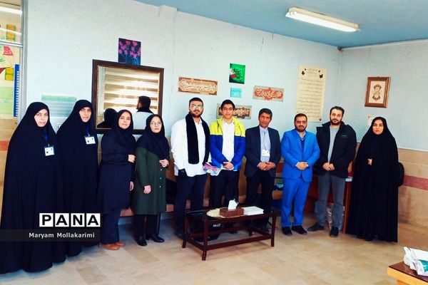 جشنواره همیار معلم در دبیرستان زهره خبازی شهرستان دماوند