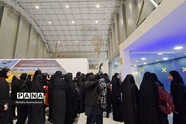 بازدید دانش‌آموزان پاکدشتی از پارک ملی هوافضا