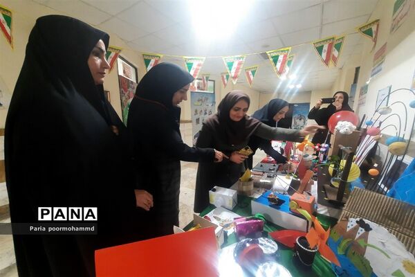 برگزاری نمایشگاه دست سازه‌ها در دبستان کوثر