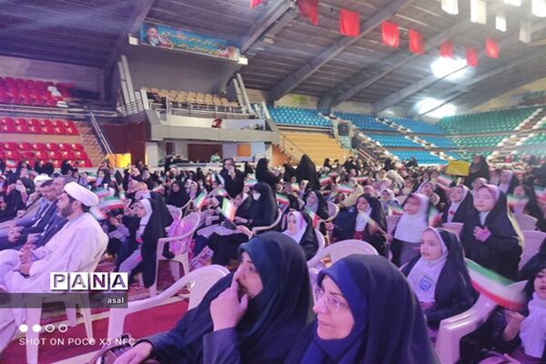 همایش تجلیل از نوگولان سرآمد استان اصفهان