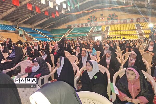 همایش تجلیل از نوگولان سرآمد استان اصفهان