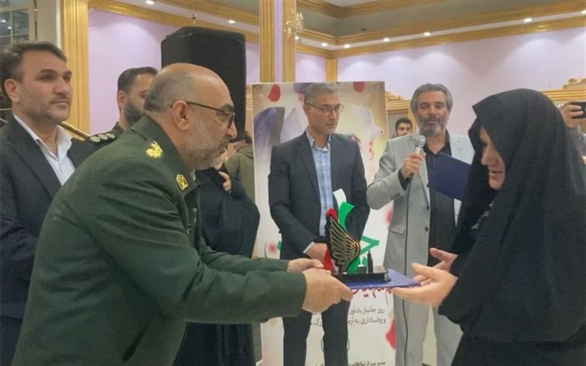 ۱۶۰ جانباز سرافراز شهرستان ملارد تجلیل شدند
