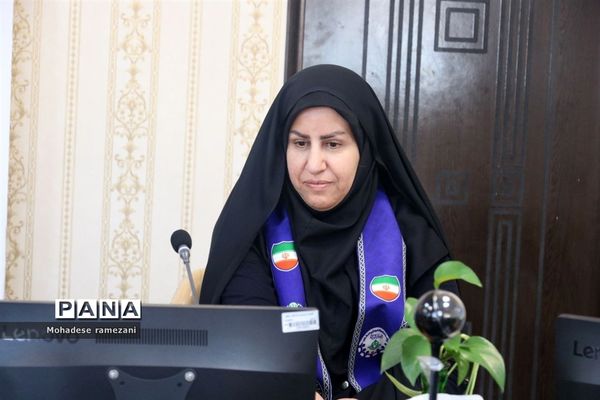 نشست صمیمی اعضای قرارگاه میدان ۱۴ صفر ۲ ناحیه ۶ مشهد با رئیس سازمان دانش آموزی استان