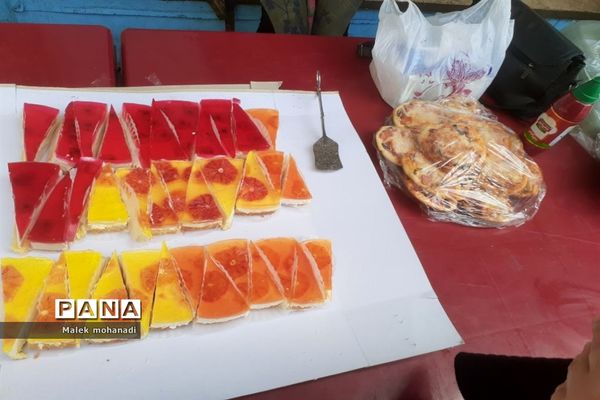 جشن اعیاد شعبانیه در دبستان احمدمعینی منطقه ۱۳