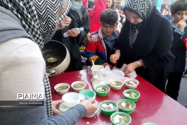 جشن اعیاد شعبانیه در دبستان احمدمعینی منطقه ۱۳