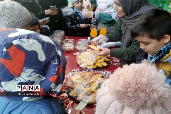 جشن اعیاد شعبانیه در دبستان احمدمعینی منطقه ۱۳