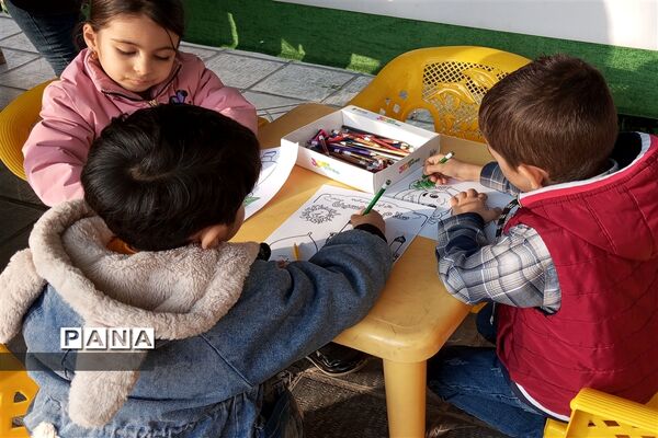 ایستگاه صلواتی هیات دانش‌آموزی یاوران مهدی در شهرستان ساوه