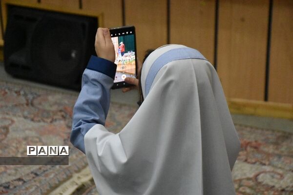 دوره آموزش سواد رسانه و آموزش عکاسی با موبایل در تالار ادب