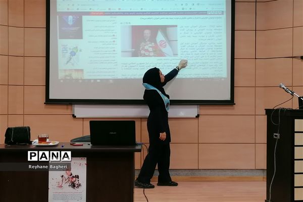 جلسه آموزش مقدماتی خبرنگاری ناحیه 2