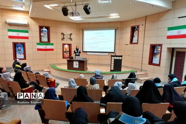 جلسه آموزش مقدماتی خبرنگاری ناحیه 2