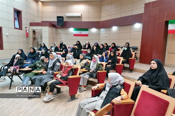 جلسه آموزش مقدماتی خبرنگاری ناحیه 2
