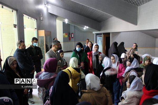 برگزاری آموزش سواد رسانه و آموزش عکاسی با موبایل برای دانش‌آموزان دختر عضو خبرگزاری پانا