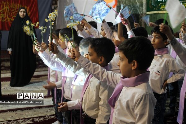 برگزاری جشن کودک و انتظار در مجتمع مهدیه مهرآباد مشهد