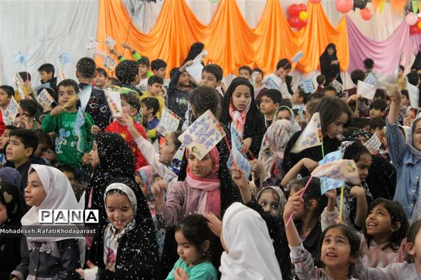 برگزاری جشن کودک و انتظار در مجتمع مهدیه مهرآباد مشهد