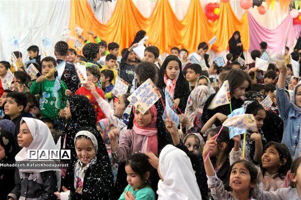برگزاری جشن کودک و انتظار در مجتمع مهدیه مهرآباد مشهد