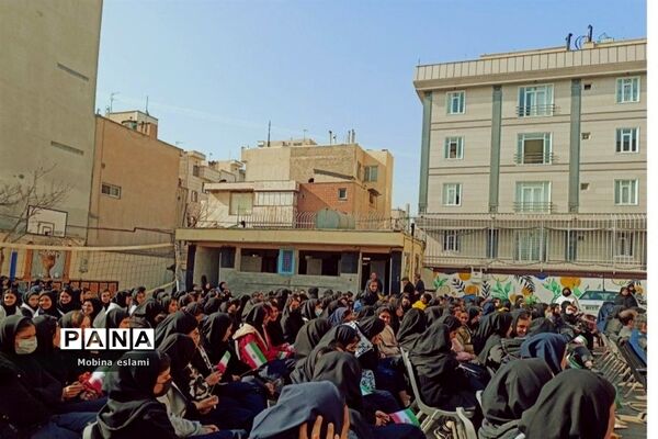 آئین جشن بزرگ اعیاد شعبانیه و روز جانباز در دبیرستان سمیه منطقه ۱۳