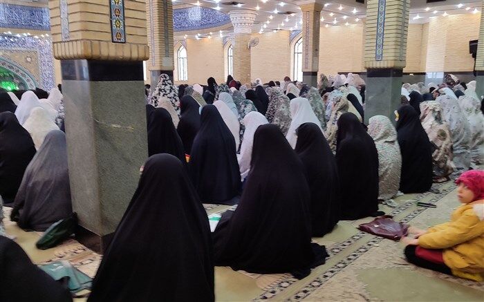 حال و هوای نماز‌جمعه شهرستان ملارد در آخرین هفته بهمن‌ماه/ فیلم