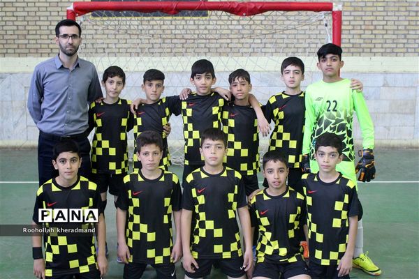 آیین افتتاحیه مسابقات فوتسال دانش‌آموزان مدارس ابتدایی دوره دوم