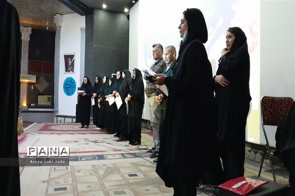 آیین تجلیل از دانش‌آموزان برتر مدرسه شاهد رضوان ناحیه ۱ اهواز