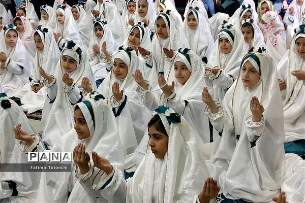جشن تکلیف فرشتگان دبستان بعثت ناحیه ۳