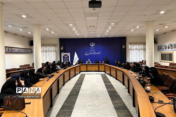 کارگروه تسهیل و رفع موانع تولید و بانوان نخبه شهرستان نور