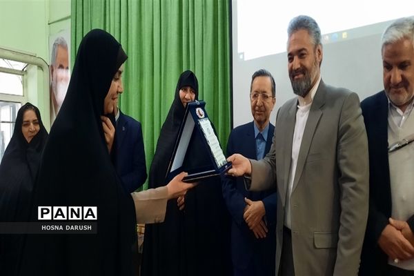 افتتاح نمازخانه و یادواره مشق عشق بیاد شهدای دانش‌آموز کرمان