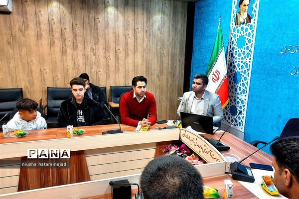 اعزام دانش‌آموزان زیارت اولی بهارستان دو به مشهد مقدس