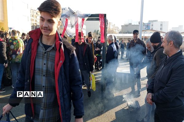 بدرقه کاروان راهیان نور از منطقه 5 تهران