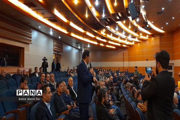 دیدار استاندار مازندران  با مردم شهرستان نور