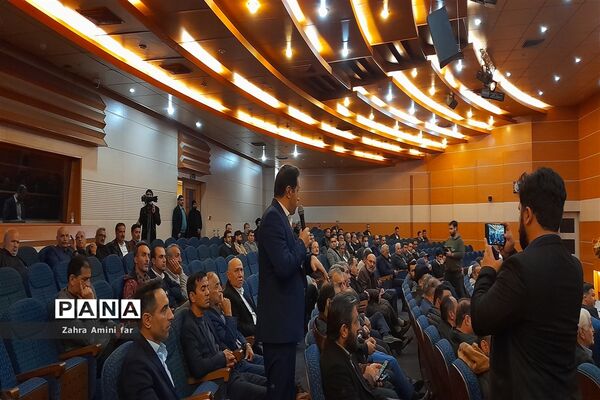دیدار استاندار مازندران  با مردم شهرستان نور