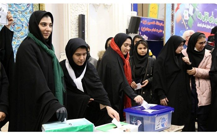 برگزاری همایش بزرگ رای‌اولی‌ها در اردبیل