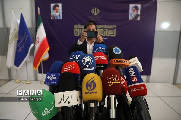 نشست خبری ‌سخنگوی شورای نگهبان در نمایشگاه مطبوعات