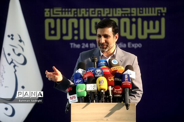 نشست خبری ‌سخنگوی شورای نگهبان در نمایشگاه مطبوعات