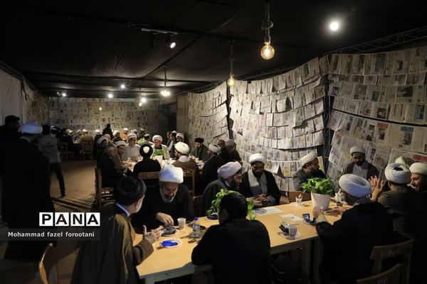 بازدید نماینده ولی فقیه در خراسان جنوبی از نمایشگاه گذری بر تاریخ صد ساله ایران