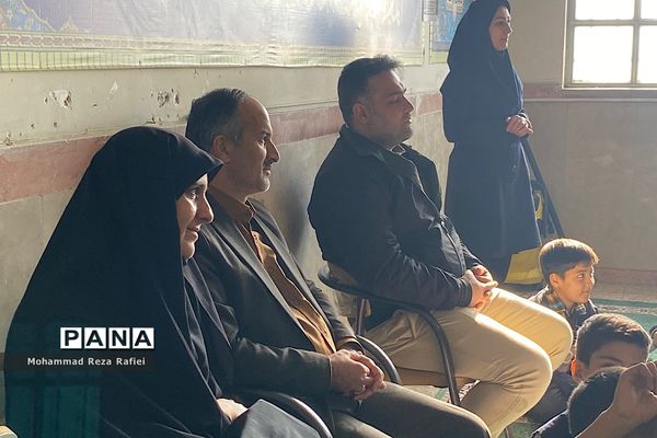 مراسم درختکاری در دبستان امام هادی(ع) ناحیه یک شهرری