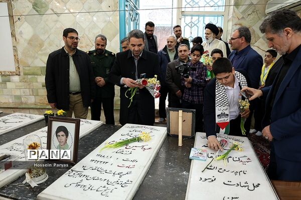 جشن تکلیف دانش‌آموزی