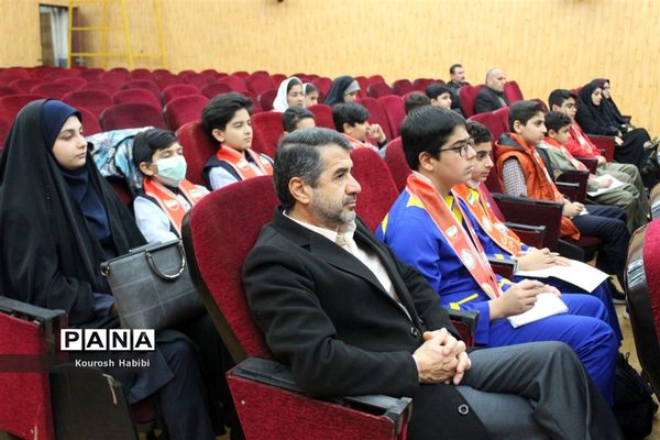 کارگاه آموزشی یاورمربیان پیشتاز در آمل