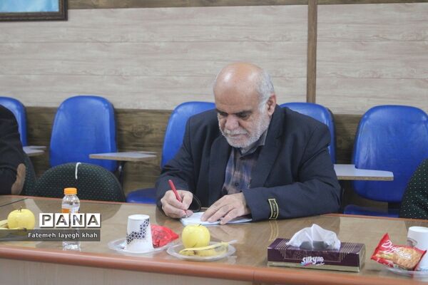 نشست آسیب شناسایی فعالیت‌های پرورشی (میز خدمت) آموزش و پرورش استان بوشهر
