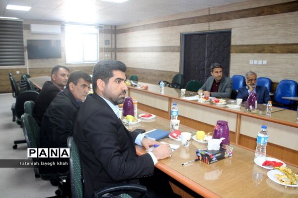 نشست آسیب شناسایی فعالیت‌های پرورشی (میز خدمت) آموزش و پرورش استان بوشهر