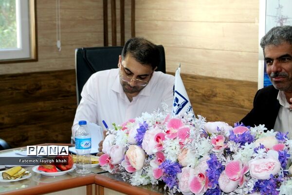 نشست آسیب شناسایی فعالیت‌های پرورشی (میز خدمت) آموزش و پرورش استان بوشهر