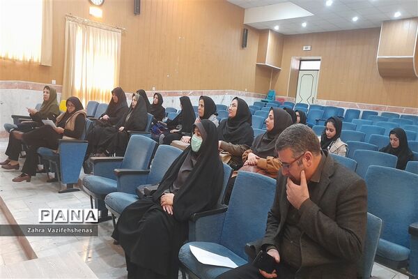 کارگاه ضمن خدمت سپهر دانش و معرفت طرح نماد، ویژه رابطان مشاوره  شهرستان شیروان