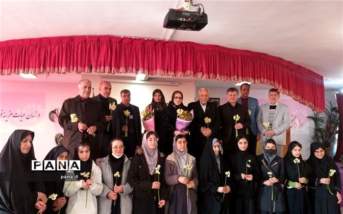 مهم‌ترین ارکان توسعه در هر کشوری، مدرسه و امکان تحصیل است