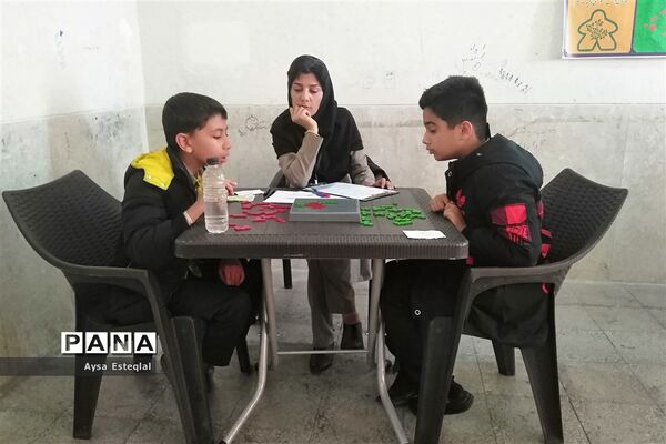 المپیاد بازی‌های فکری رویش دانش‌آموزان پسر دبستانی ناحیه 3 شیراز