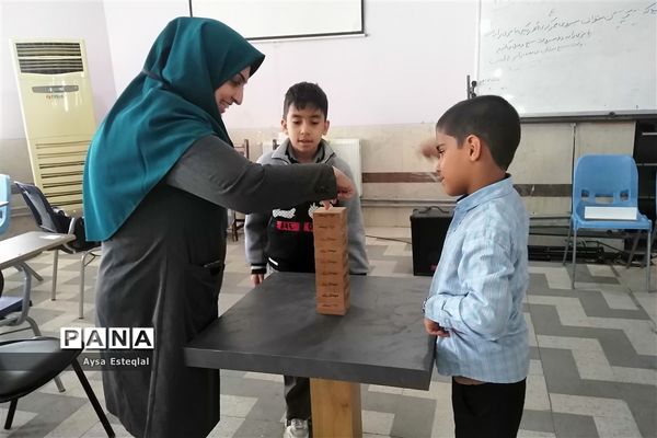 المپیاد بازی‌های فکری رویش دانش‌آموزان پسر دبستانی ناحیه 3 شیراز