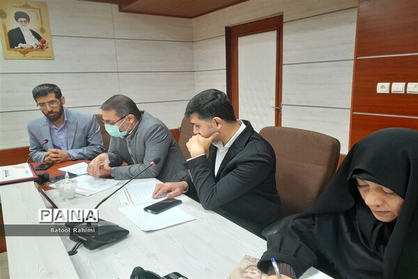 برگزاری جلسه ستاد دهه فجر در اداره آموزش و پرورش شهرستان ملارد