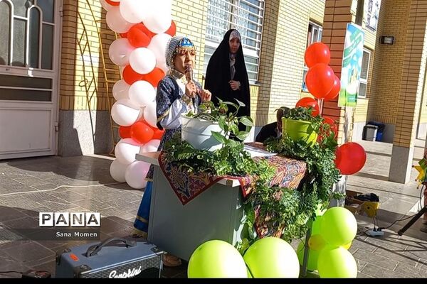 مراسم روز هوای پاک‌ در دبستان موسسی ناحیه ۶ مشهدمقدس