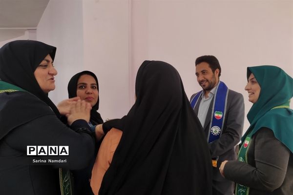 رقابت ۴۵۰ دانش‌آموز دختر دبستانی ناحیه ۳ شیراز در المپیاد بازی‌های فکری رویش