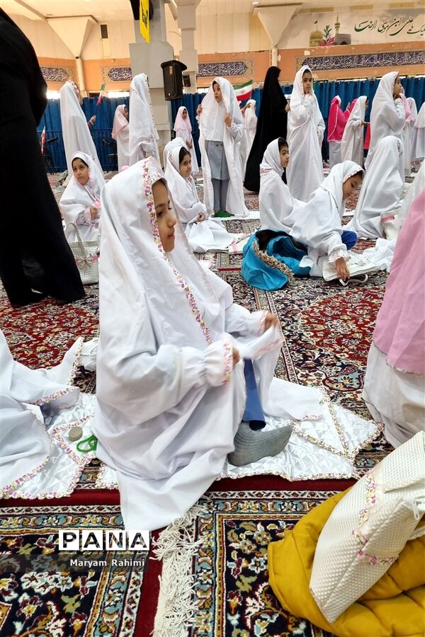 جشن تکلیف دانش‌آموزان دختر شهرستان بجنورد