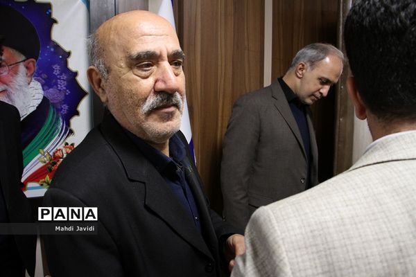 نشست هم اندیشی معاون تربیت‌بدنی و سلامت  با خیرین ورزش و سلامت دانش‌آموزی