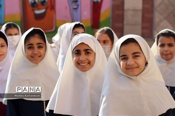 توزیع شیر در مدارس پاکدشت